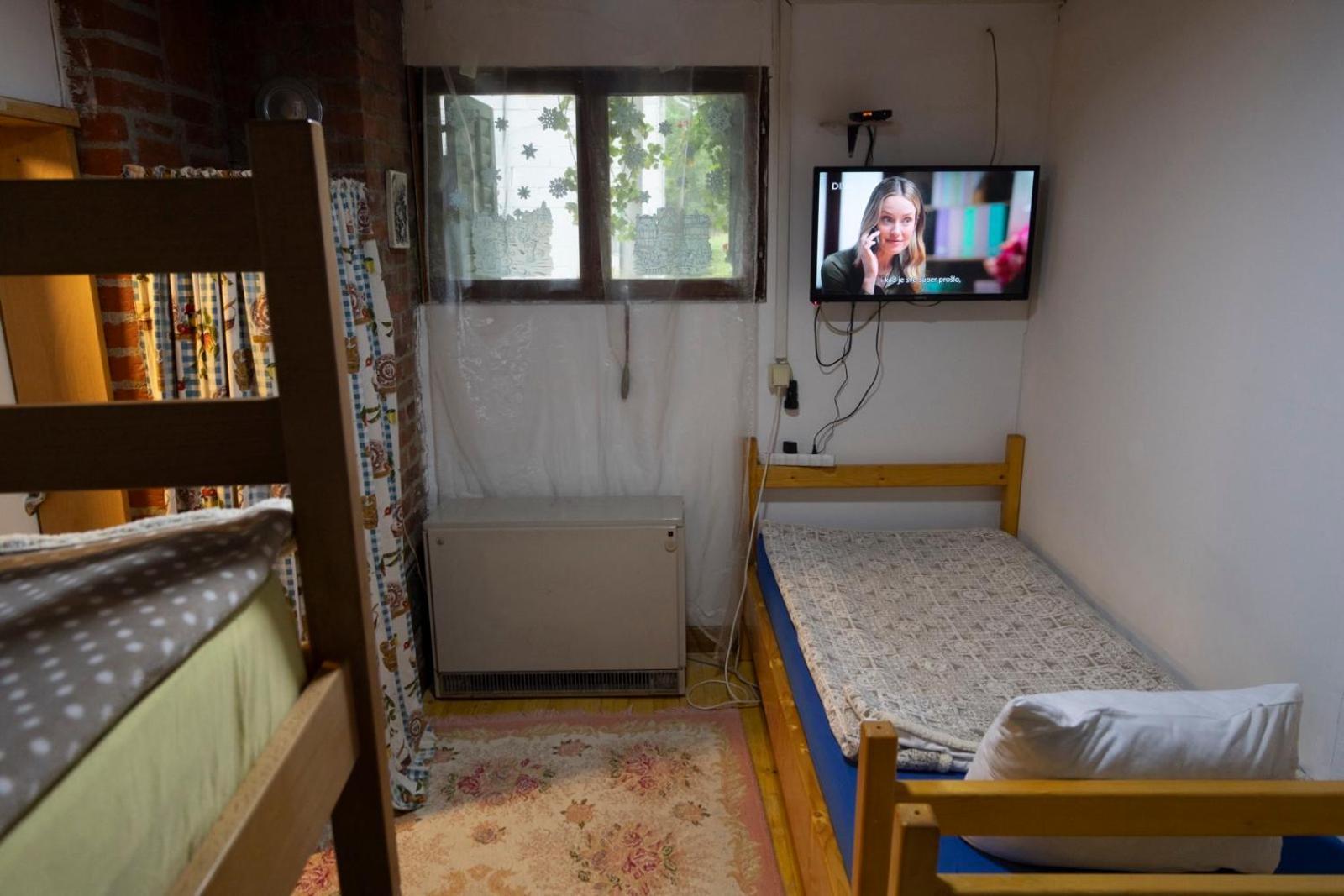 Apartamento Zimska Idila Crni Vrh Exterior foto