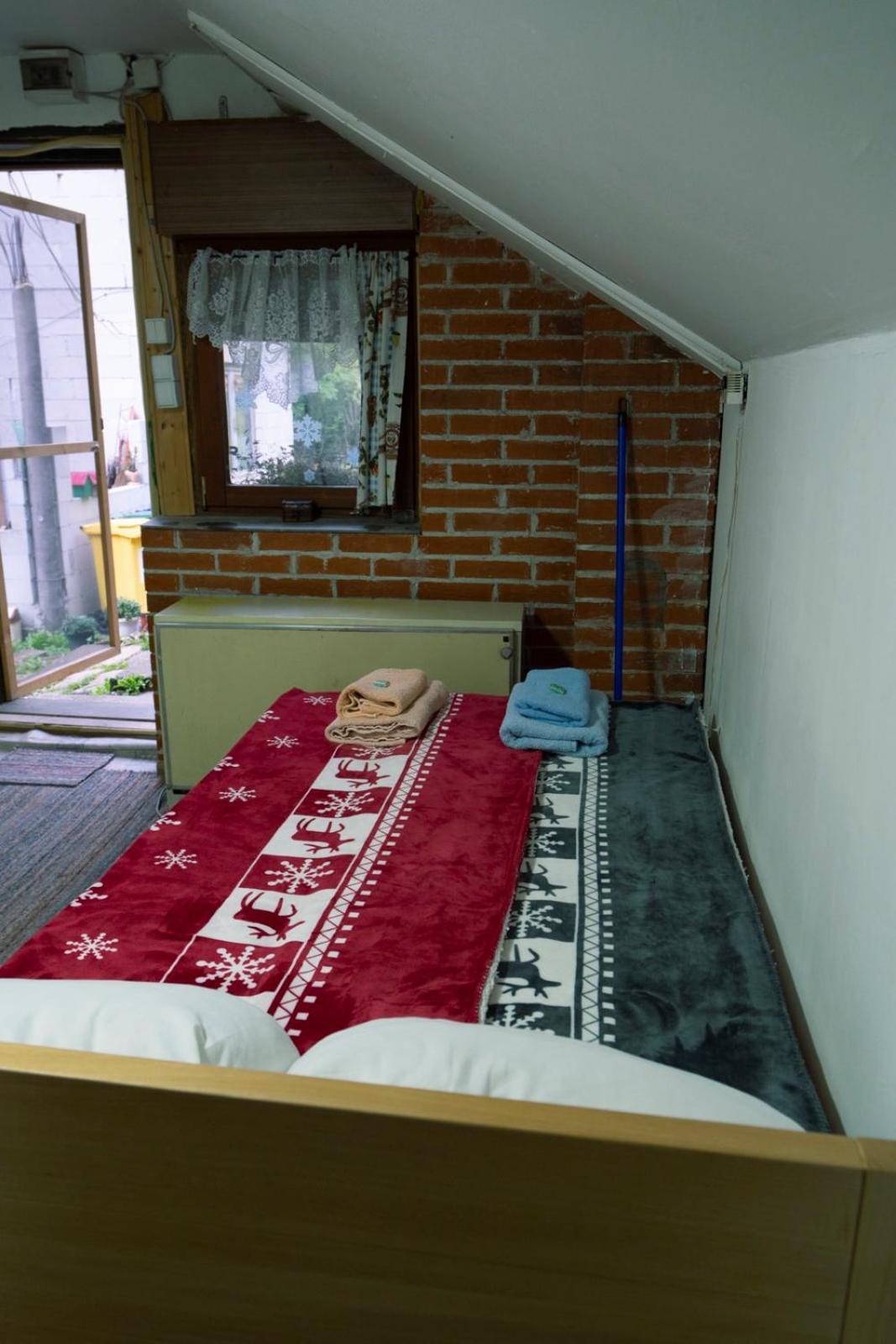 Apartamento Zimska Idila Crni Vrh Exterior foto
